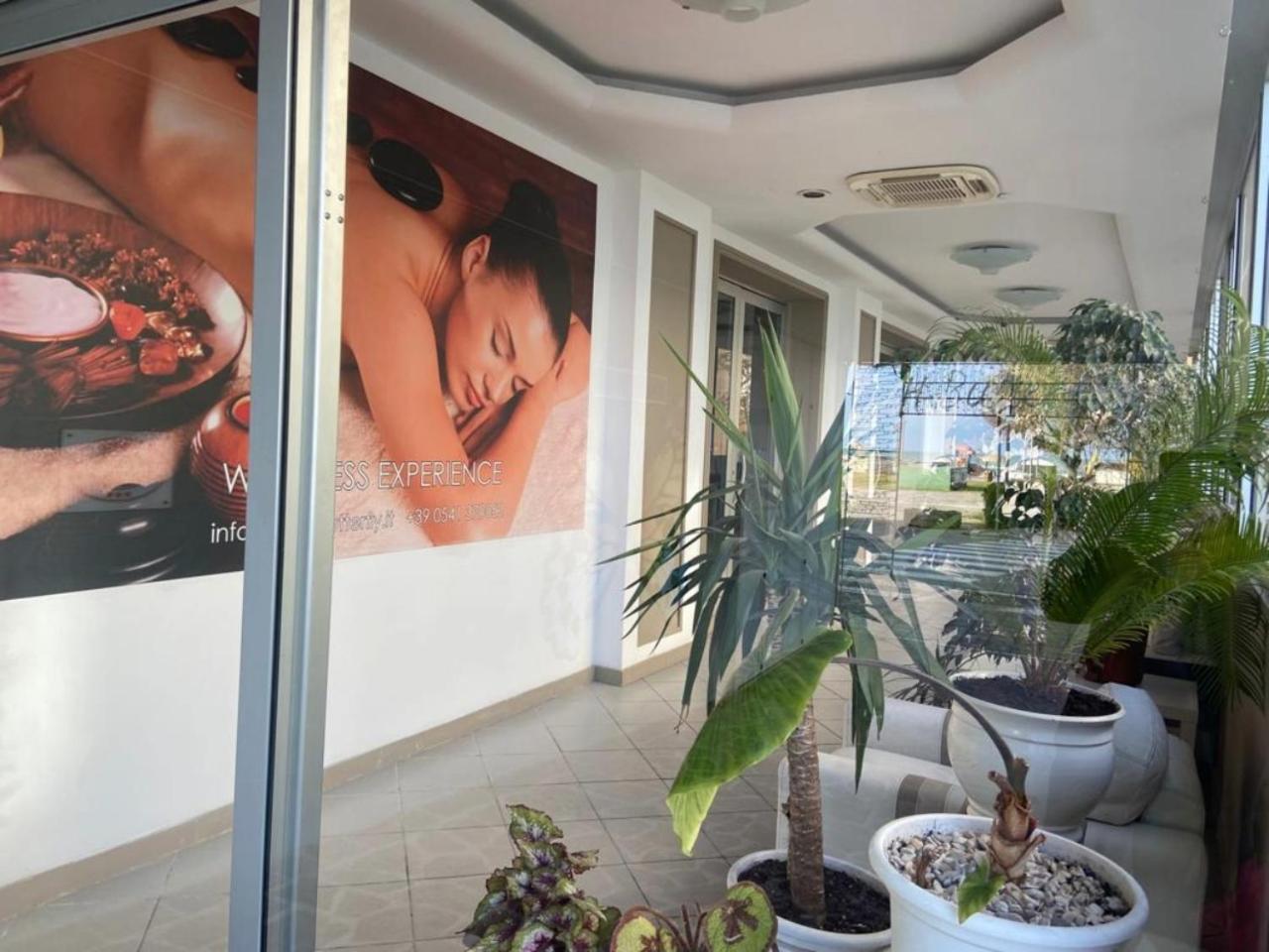 Hotel Butterfly Wellness & Spa Rímini Exterior foto